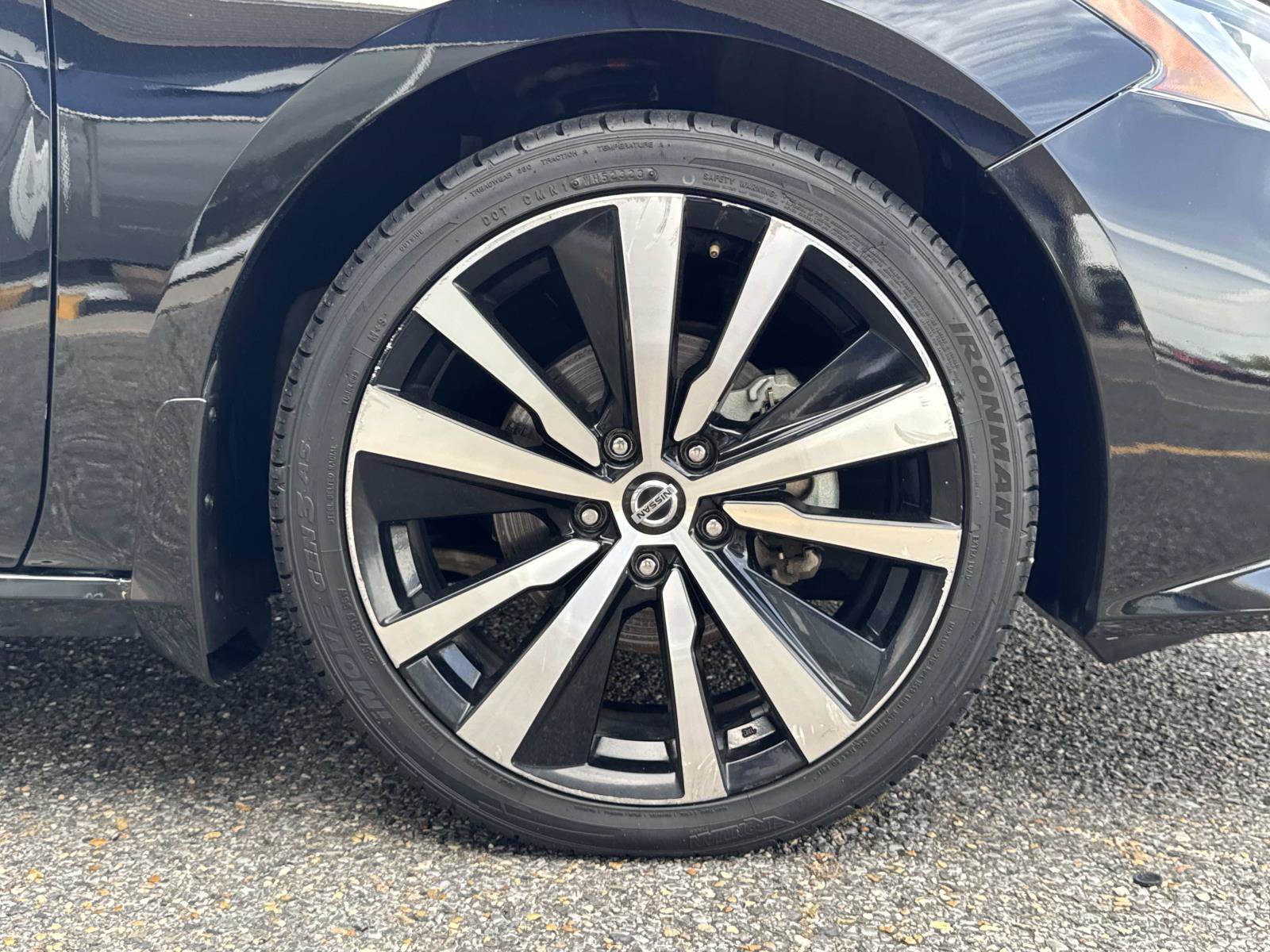 Used 2021 Nissan Altima 2.5 SR image 3