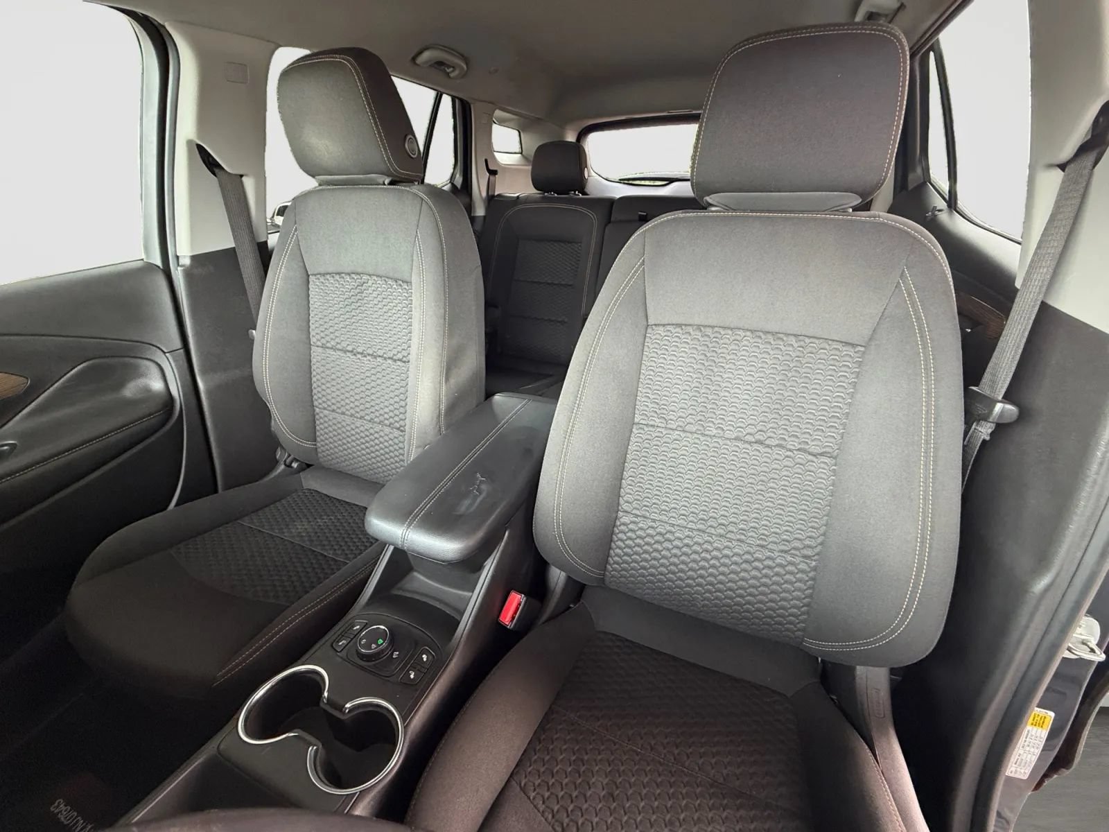 Used 2018 GMC Terrain SLE w/ Driver Convenience Package AWD/4WD image 13