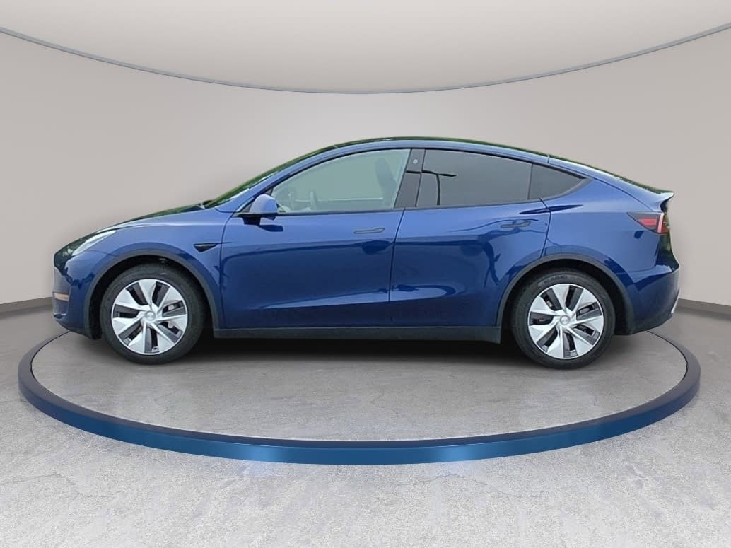 Used 2022 Tesla Model Y Long Range AWD/4WD image 8
