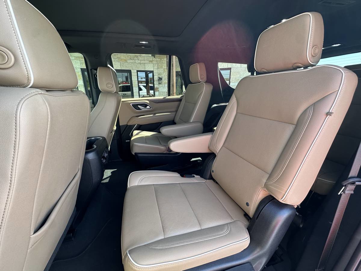 Used 2022 Chevrolet Tahoe Premier w/ Texas Edition RWD image 6