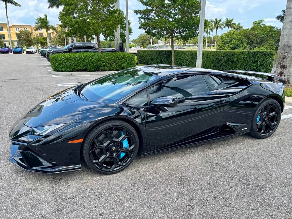 Used 2024 Lamborghini Huracan Tecnica RWD image 11
