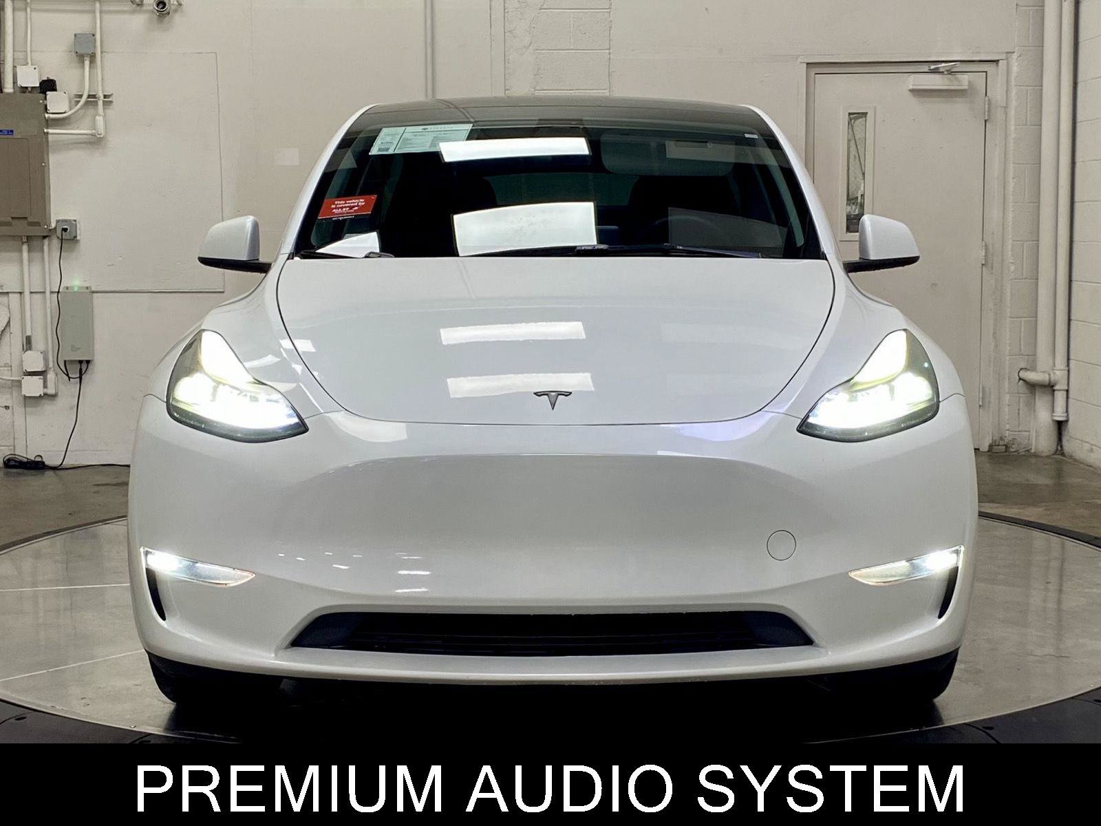 Used 2023 Tesla Model Y Long Range AWD/4WD image 3