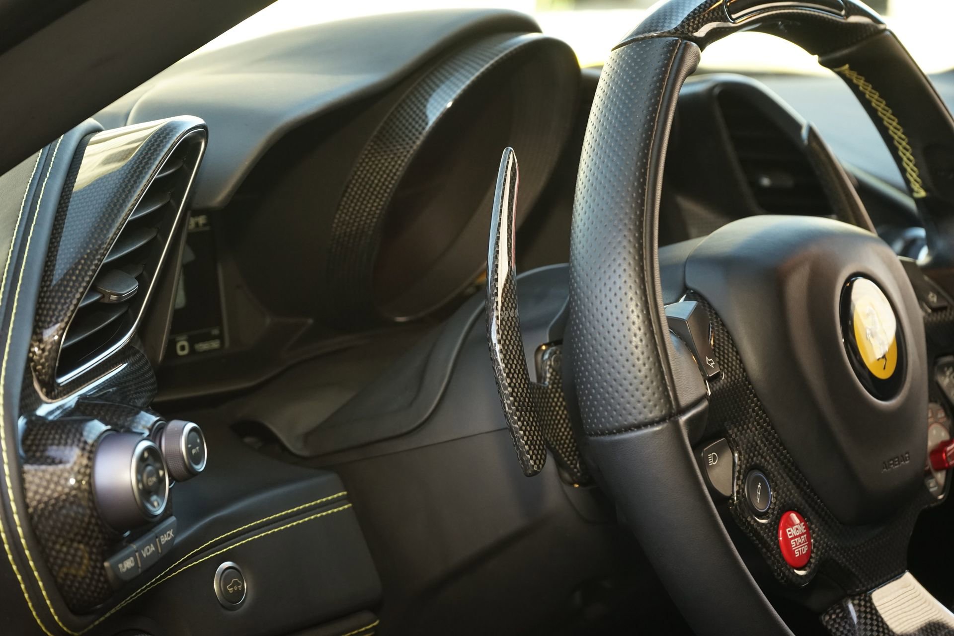 Used 2018 Ferrari 488 GTB image 33