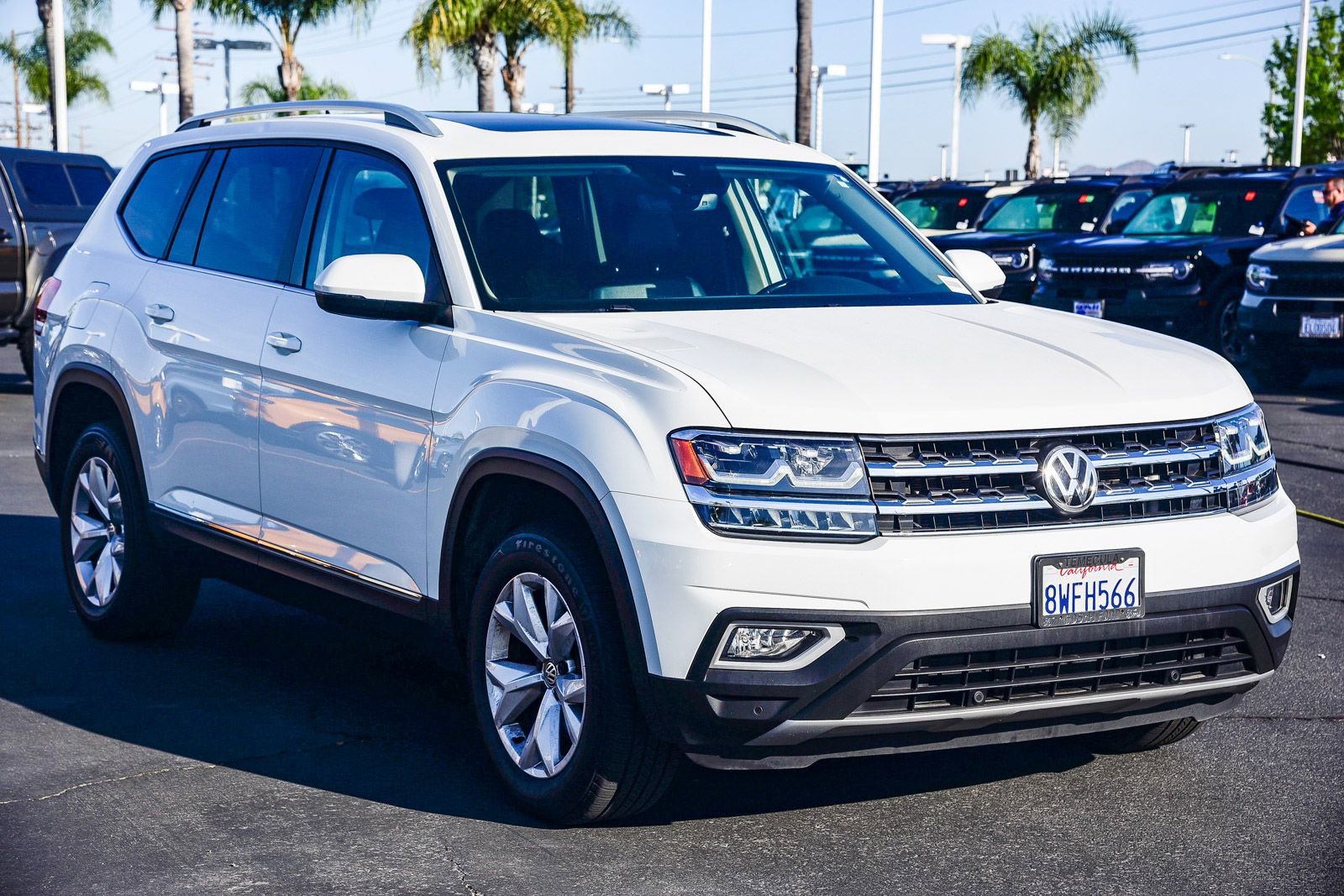 Used 2018 Volkswagen Atlas SEL image 3