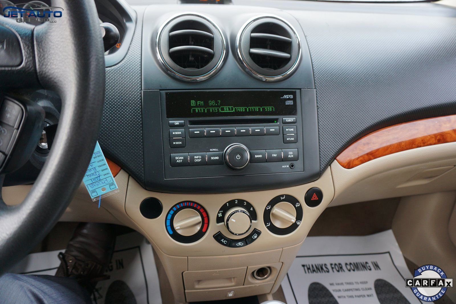 Used 2011 Chevrolet Aveo LT image 27