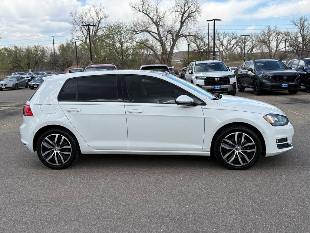 Used 2016 Volkswagen Golf SE FWD image 3
