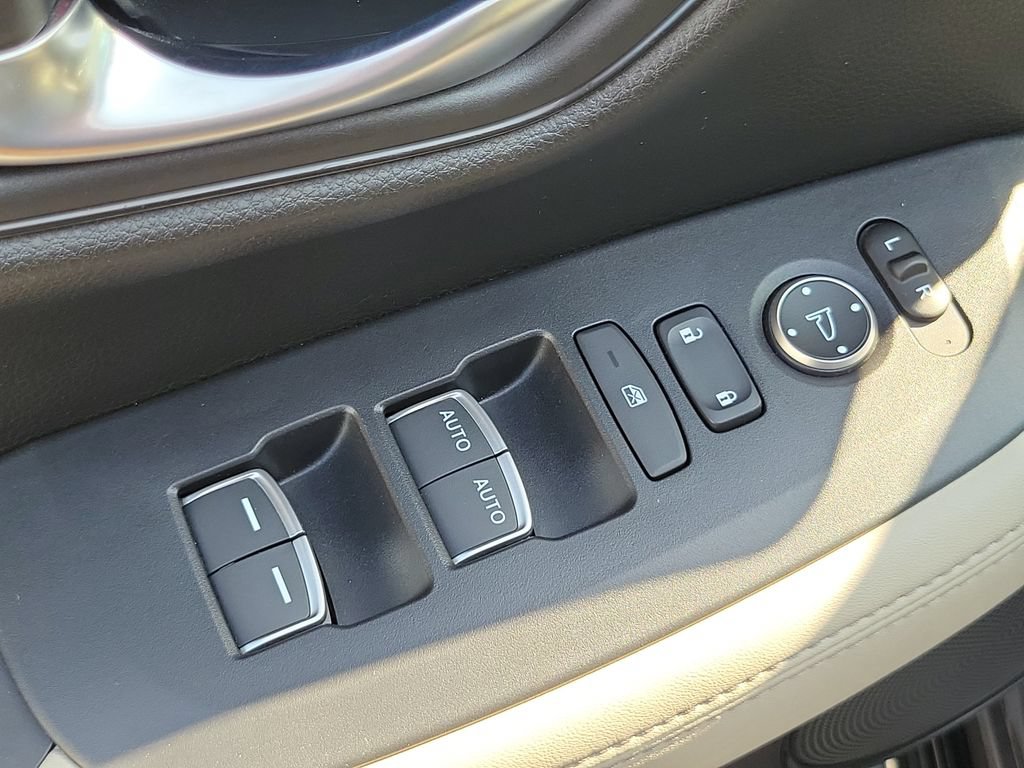 Certified 2025 Honda HR-V EX-L image 20