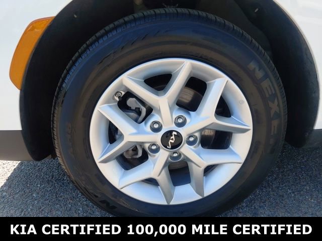 Certified 2025 Kia Soul LX w/ LX Technology Package FWD image 10