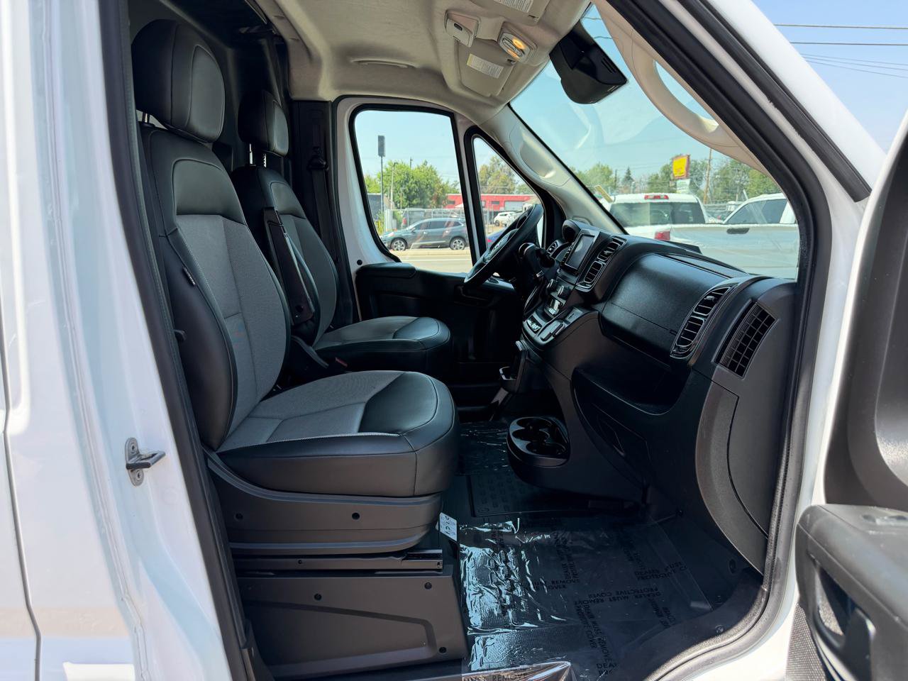 Used 2023 RAM ProMaster 3500 FWD image 32