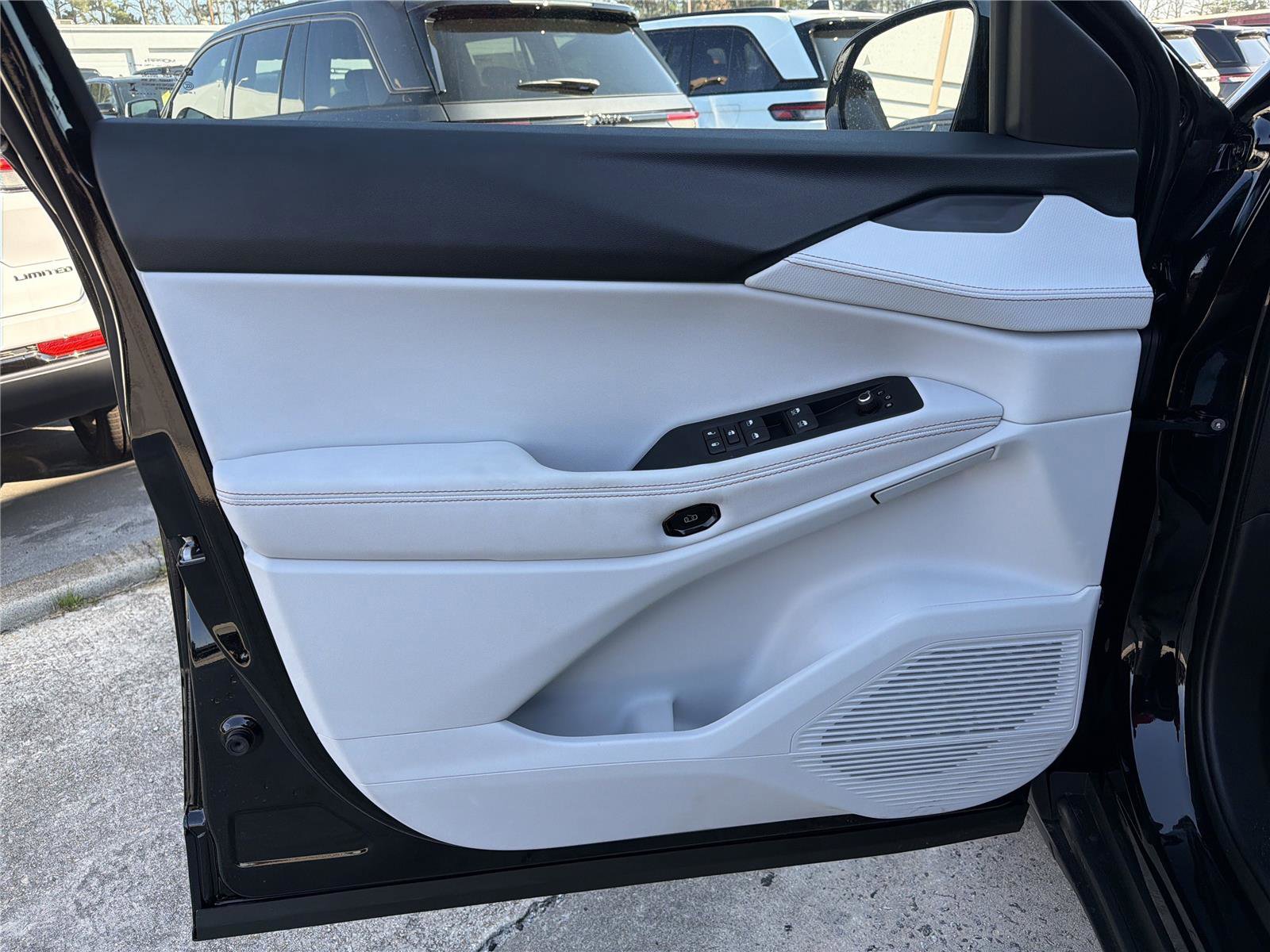 New 2026 Jeep Cherokee Limited image 7