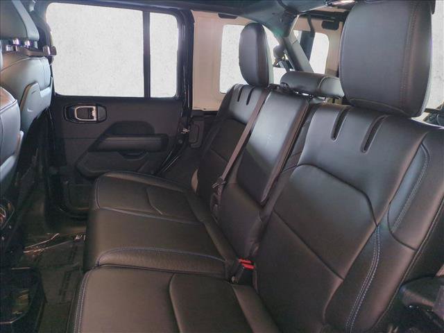 Used 2024 Jeep Wrangler High Altitude AWD/4WD image 19