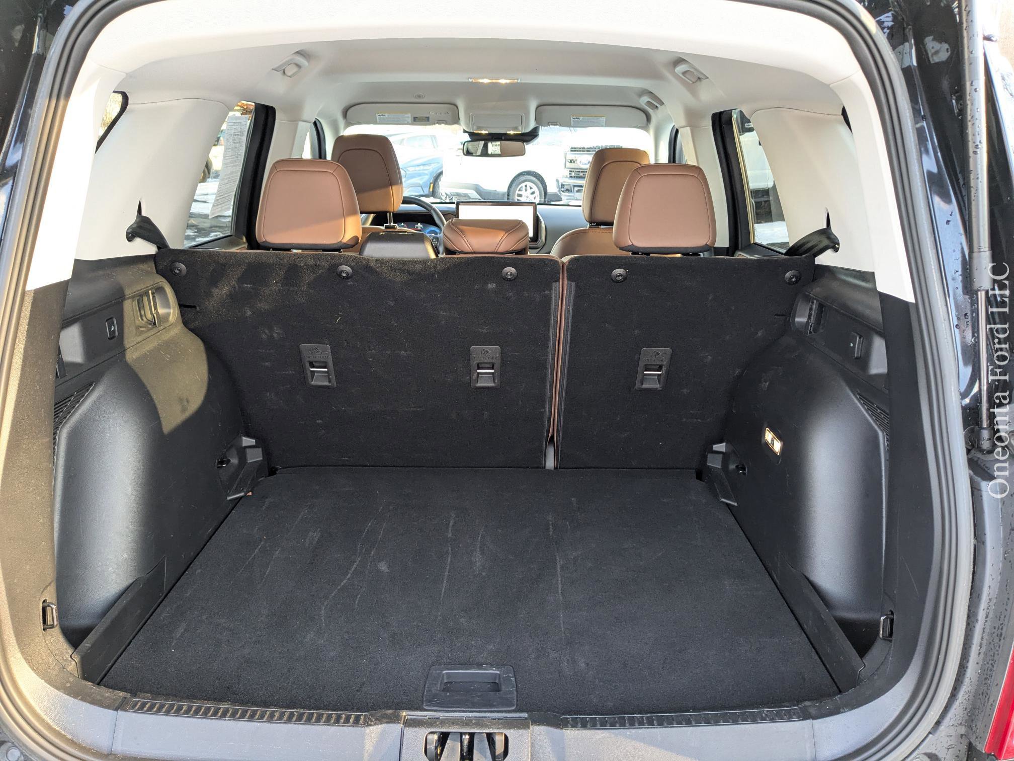 Used 2025 Ford Bronco Sport Outer Banks w/ Outer Banks Tech Package+ image 12