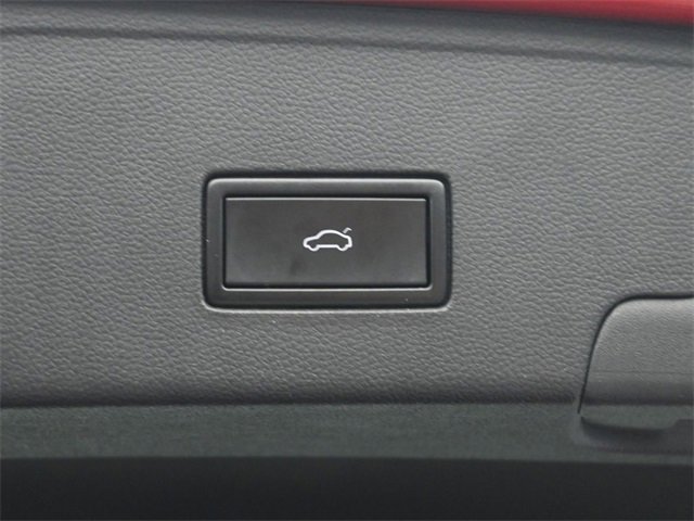 Used 2021 Volkswagen Atlas Cross Sport SE image 24