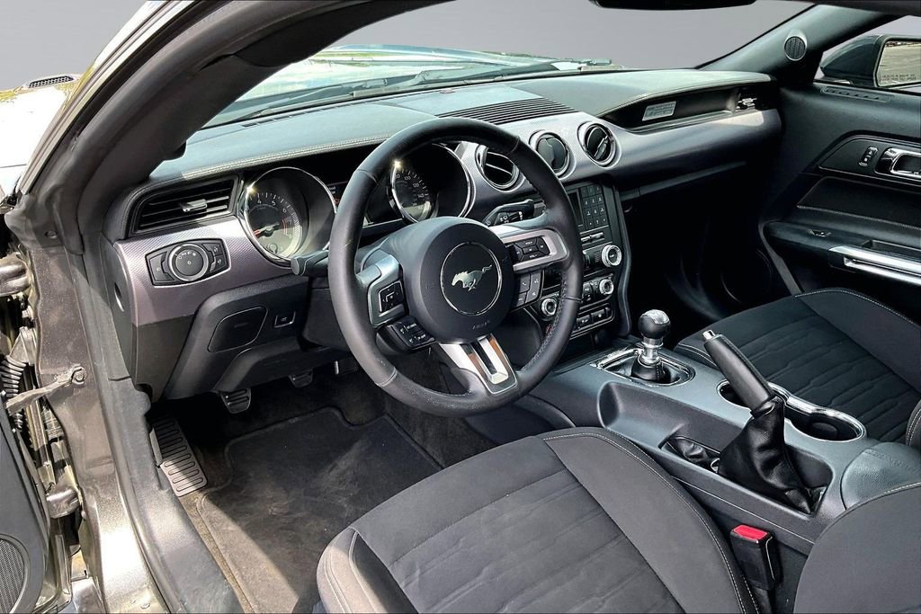 Used 2015 Ford Mustang GT RWD image 14