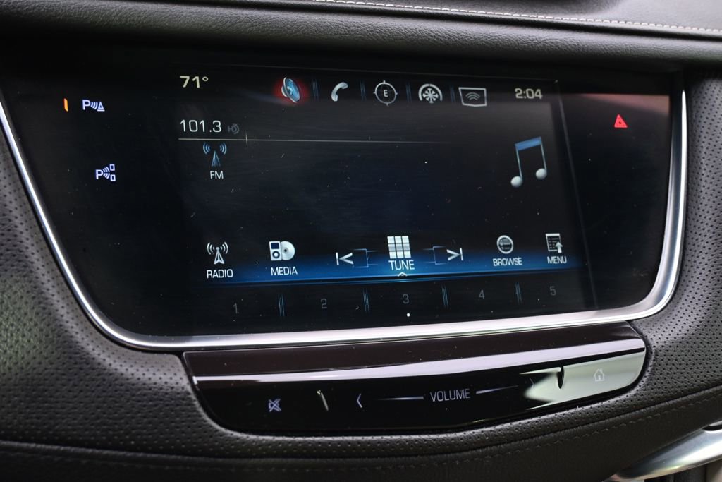 Used 2018 Cadillac XT5 Premium Luxury w/ Driver Assist Package AWD/4WD image 28