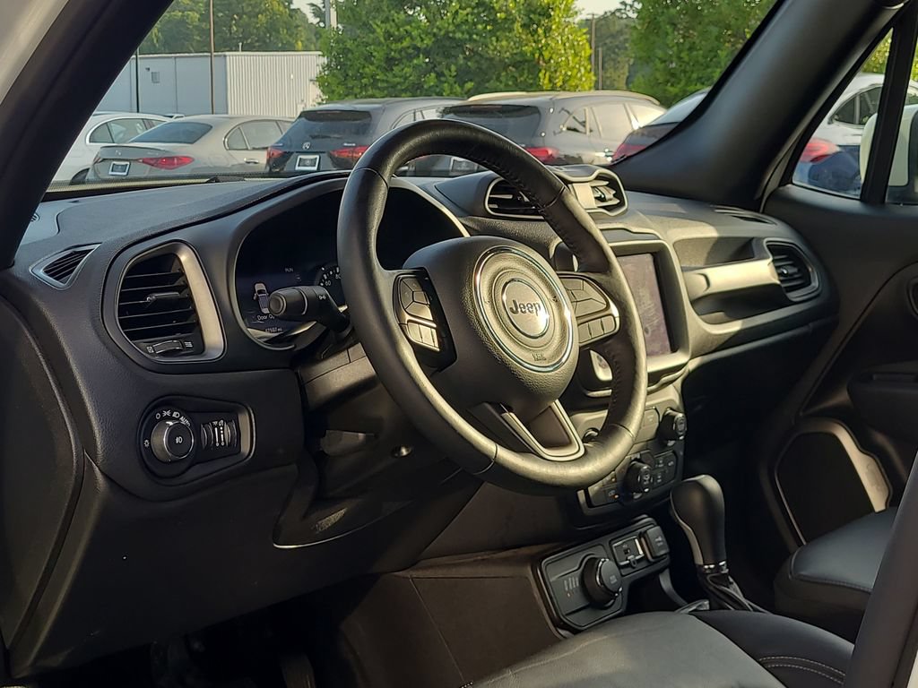 Used 2020 Jeep Renegade Altitude AWD/4WD image 10
