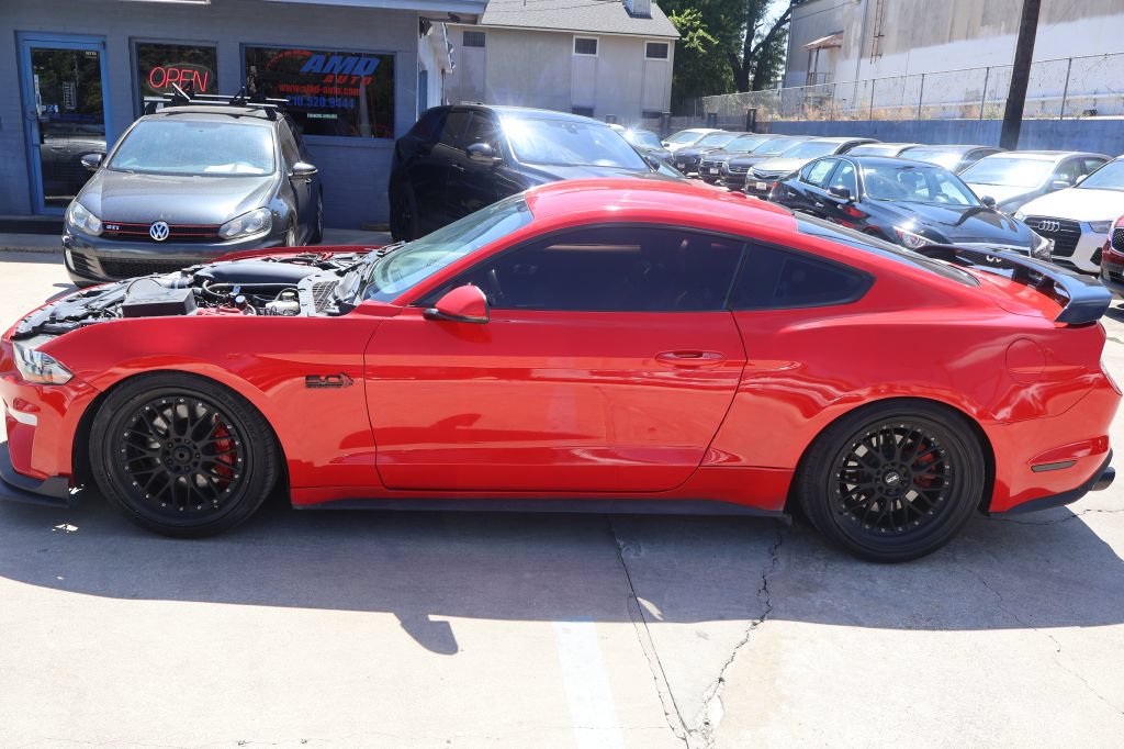 Used 2020 Ford Mustang GT Premium RWD image 4