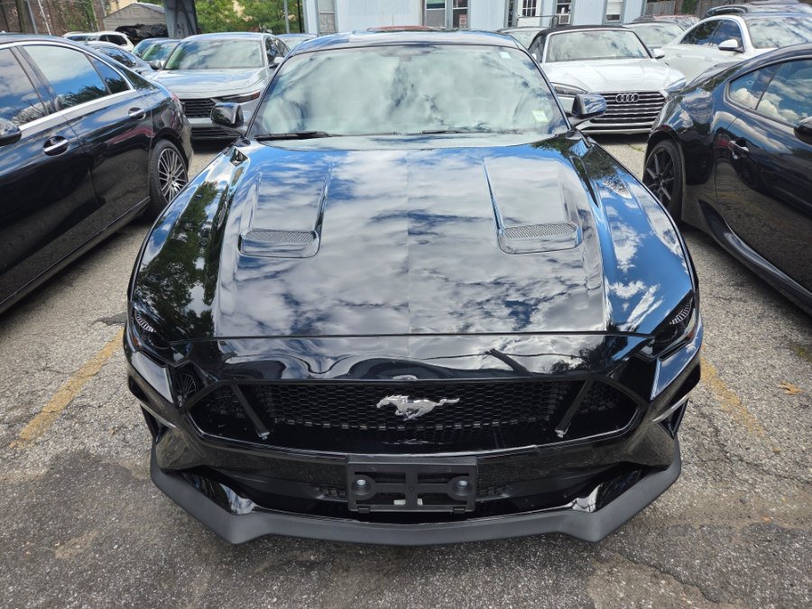 Used 2019 Ford Mustang GT Premium w/ GT Performance Package RWD image 2