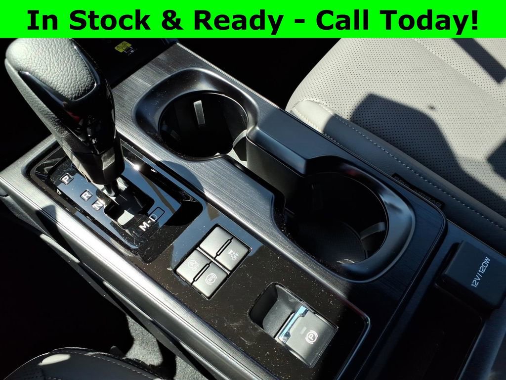 New 2026 Subaru Outback Limited AWD/4WD image 14