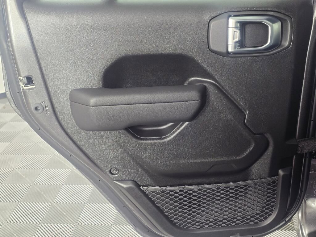 New 2026 Jeep Gladiator Sport image 30