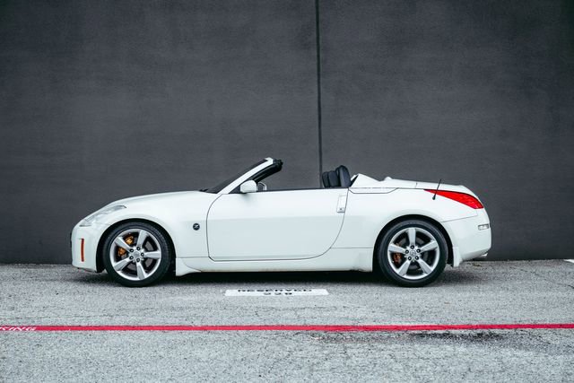 Used 2007 Nissan 350Z Grand Touring RWD image 43