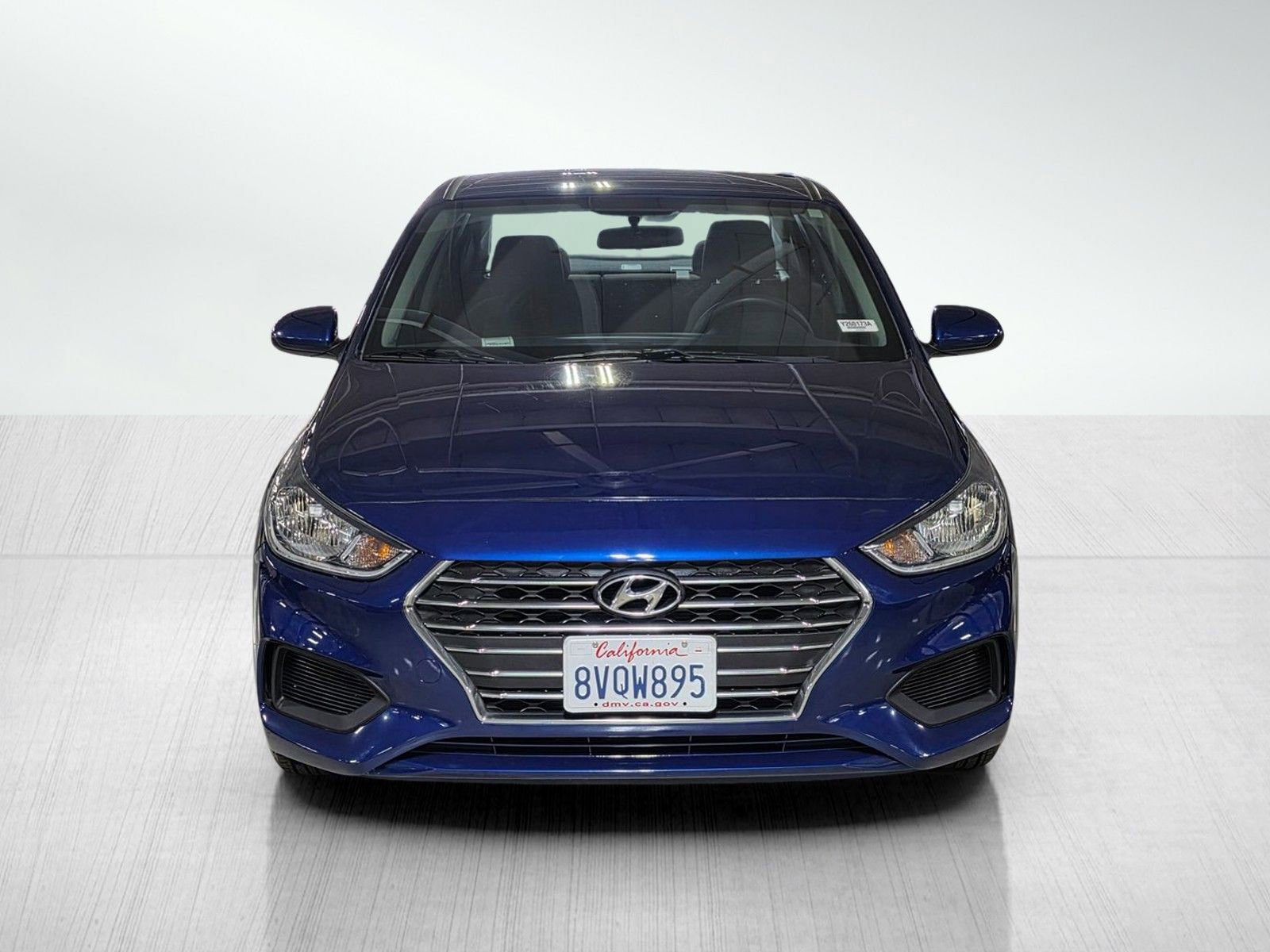 Used 2019 Hyundai Accent SE FWD image 2