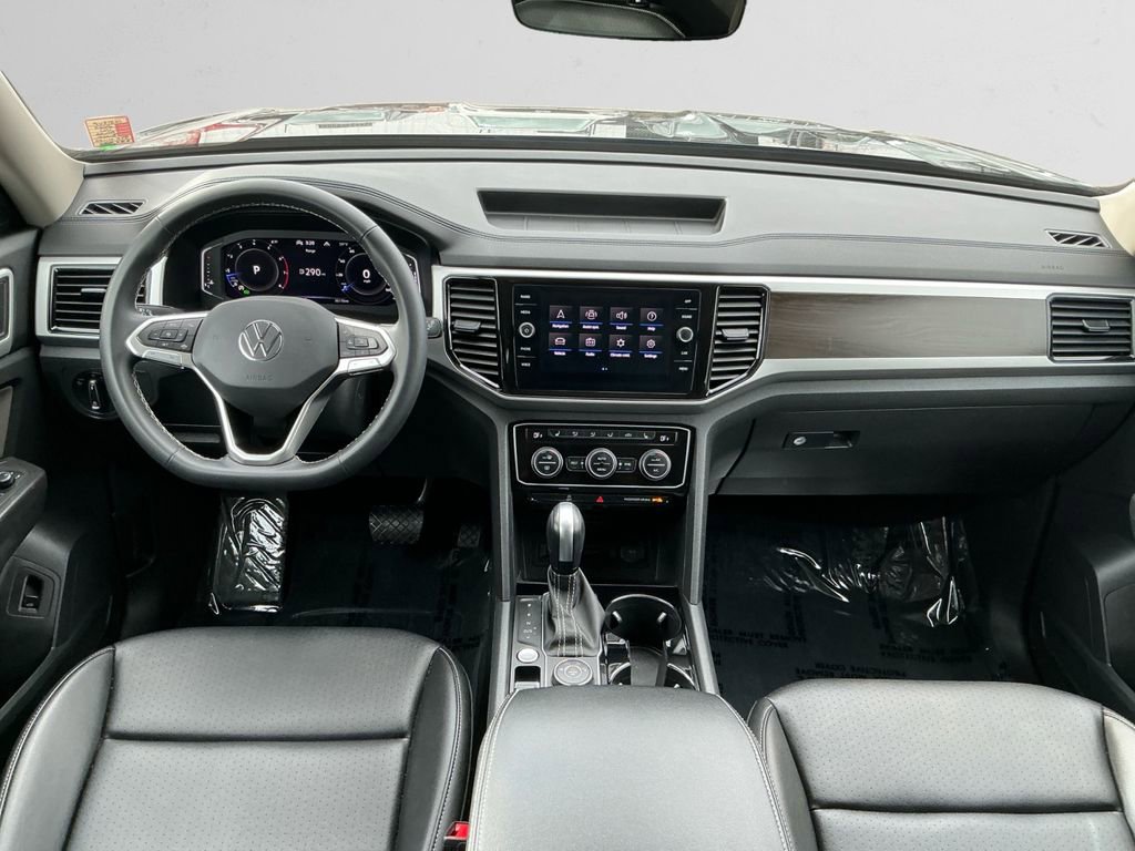 Used 2023 Volkswagen Atlas SE w/ Panoramic Sunroof Package image 10