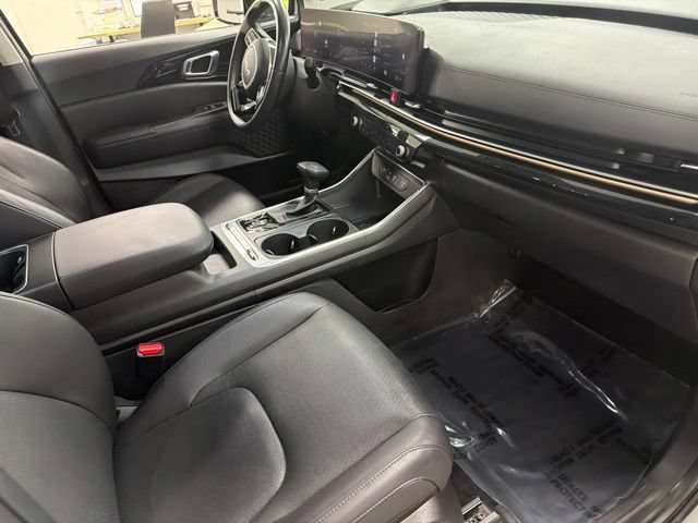 Used 2025 Kia Carnival SX Prestige FWD image 10