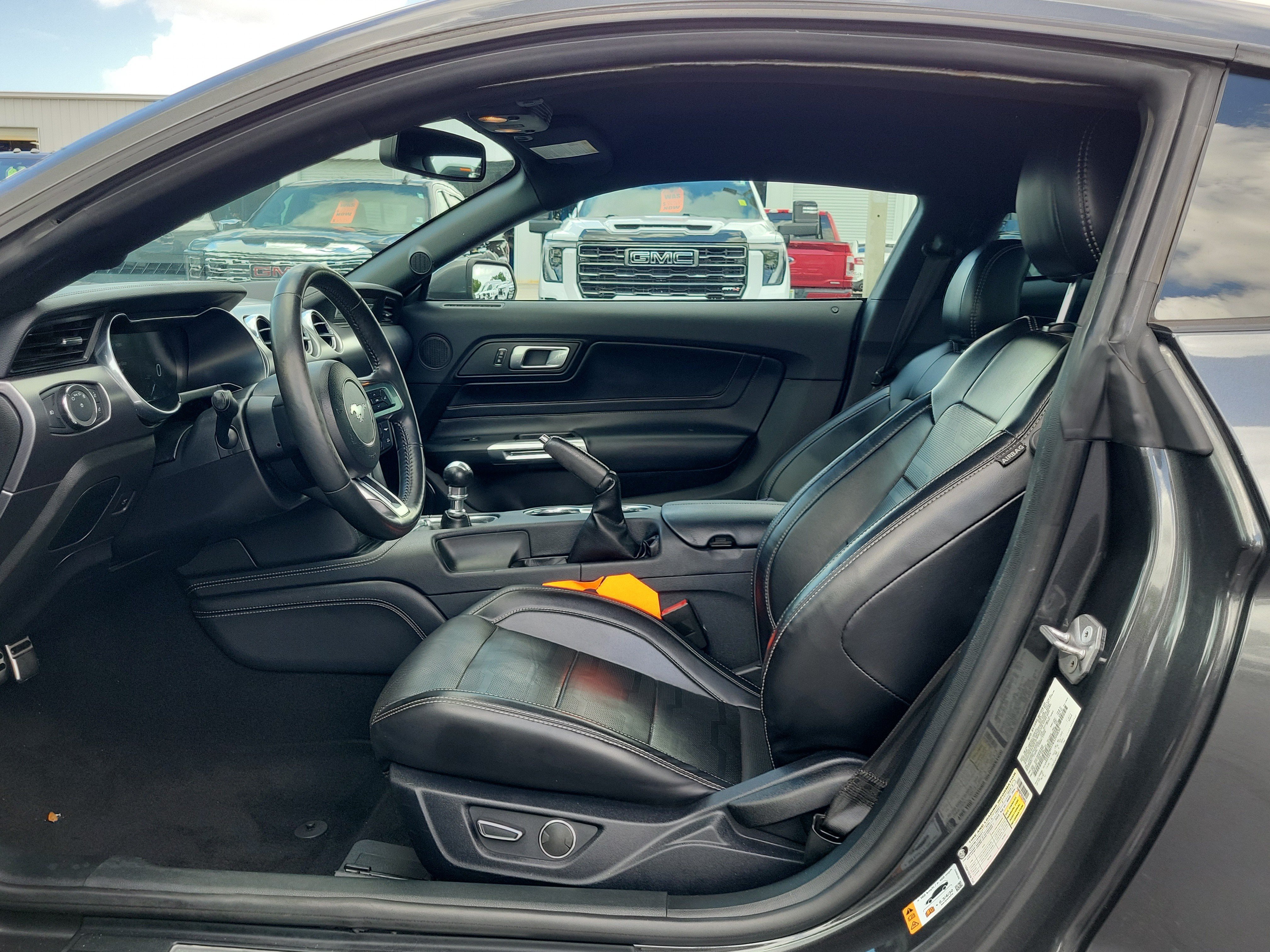 Used 2019 Ford Mustang GT Premium w/ Equipment Group 401A RWD image 14