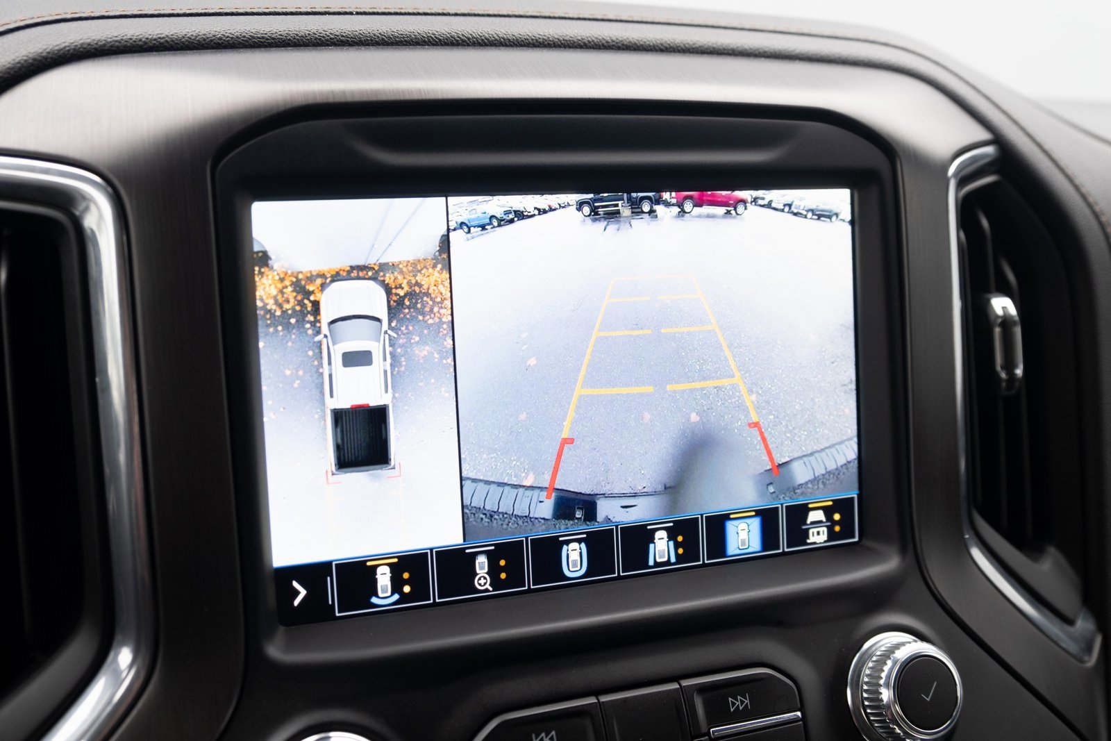 Used 2020 GMC Sierra 1500 AT4 image 4