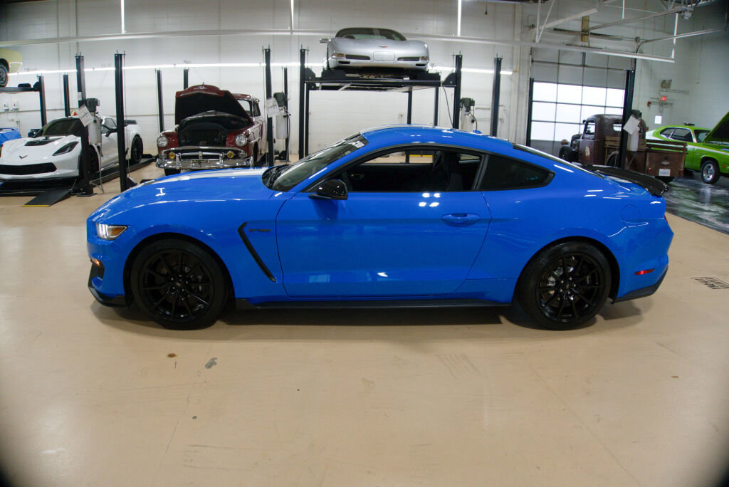 Used 2017 Ford Mustang Shelby GT350 w/ Electronics Package image 3