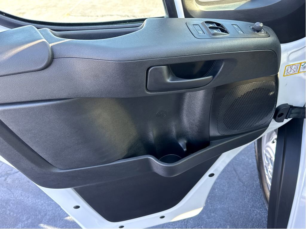 Used 2025 RAM ProMaster 2500 w/ Convenience Group image 12