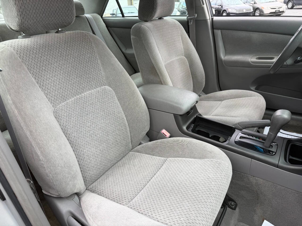 Used 2002 Toyota Camry LE FWD image 36
