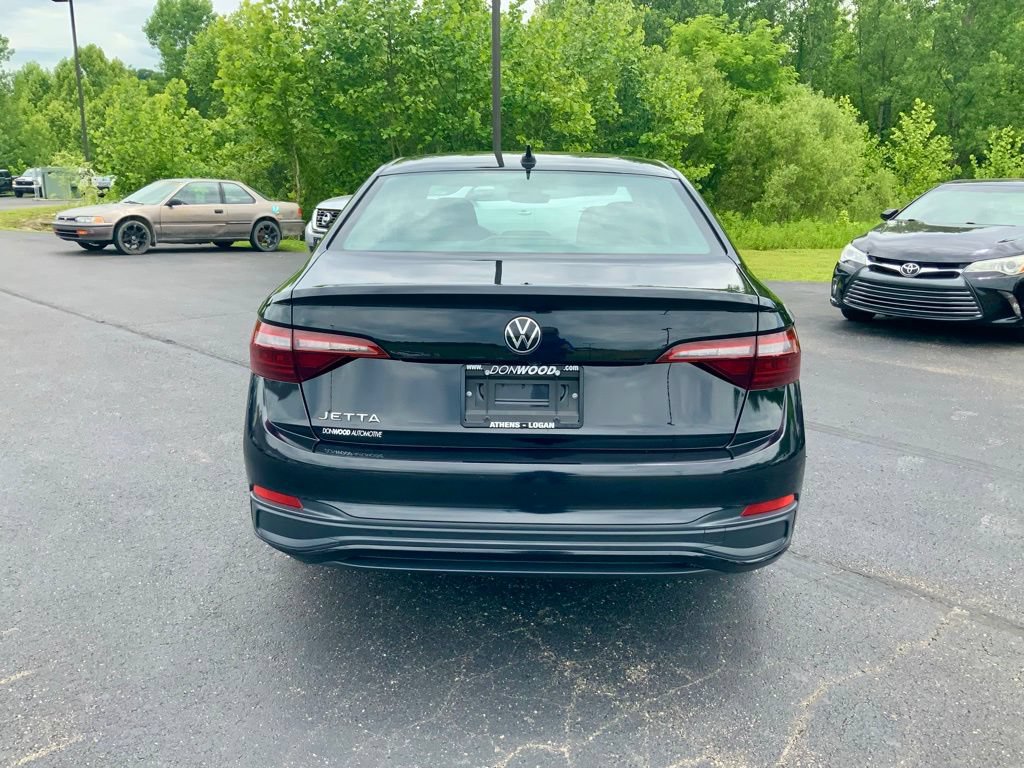 Used 2024 Volkswagen Jetta S FWD image 11