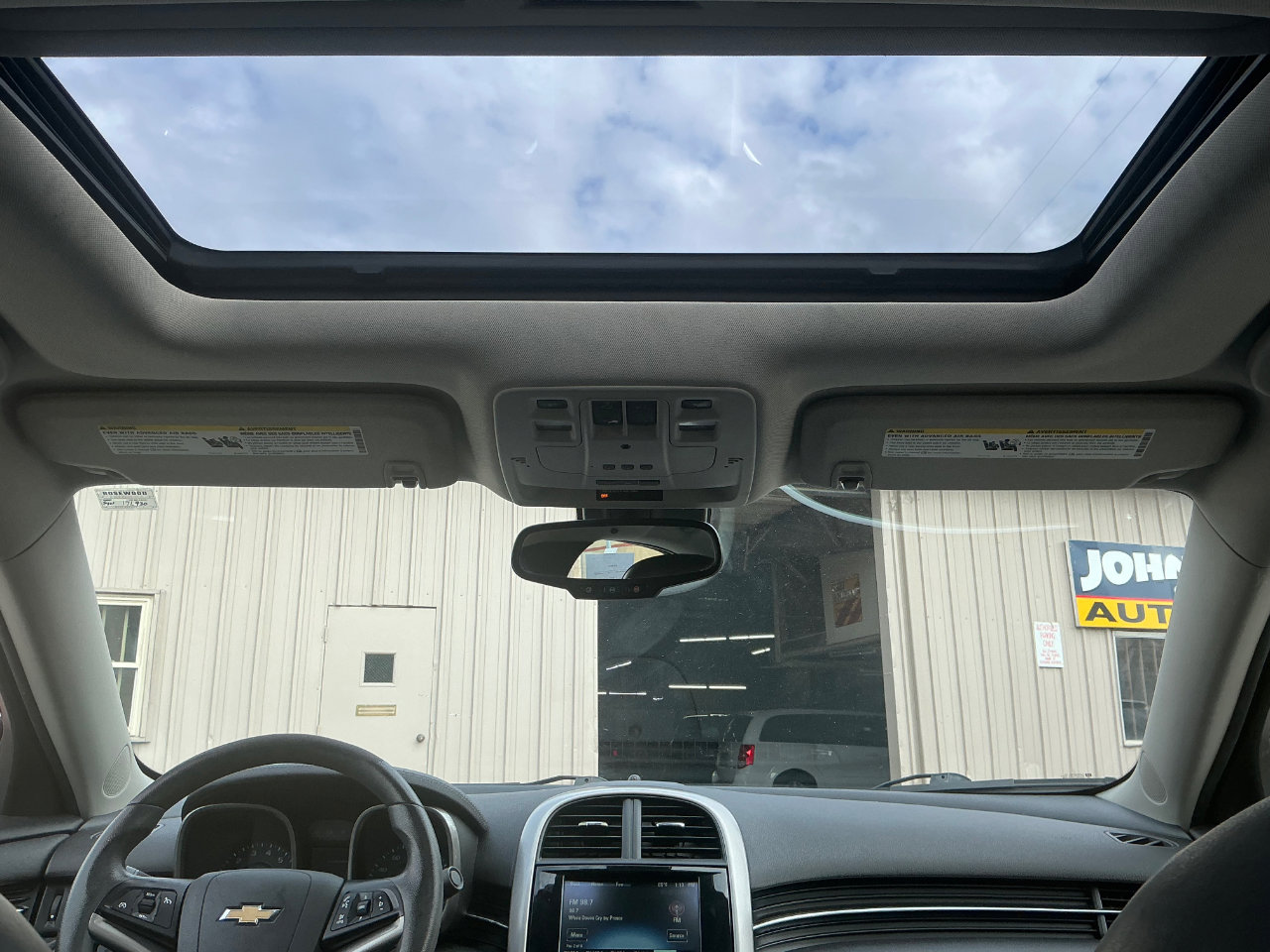 Used 2015 Chevrolet Malibu LT w/ Power Convenience Package image 23