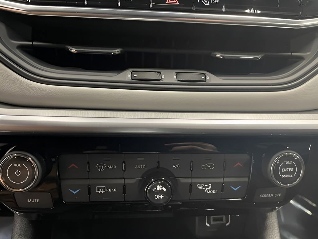 New 2026 Jeep Compass Limited w/ Sun, Sound & Navigation Group image 17