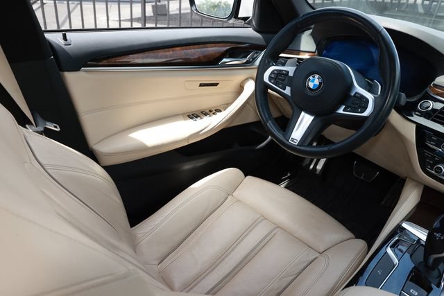 Used 2019 BMW 540i w/ M Sport Package RWD image 23