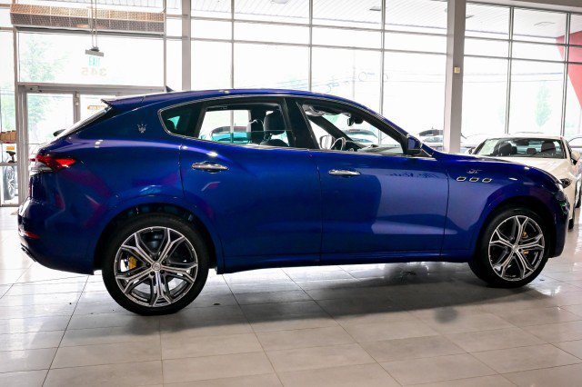 Used 2023 Maserati Levante GT AWD/4WD image 4