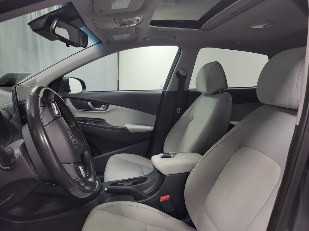 Used 2023 Hyundai Kona SEL w/ Convenience Package image 12
