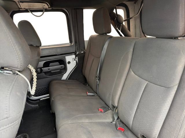 Used 2015 Jeep Wrangler Unlimited Sport w/ Connectivity Group image 16