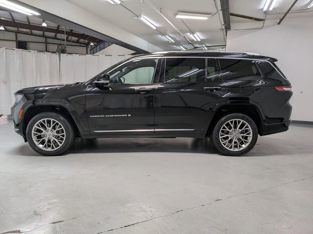 Used 2023 Jeep Grand Cherokee L Summit w/ Advanced Protech Group IV image 23