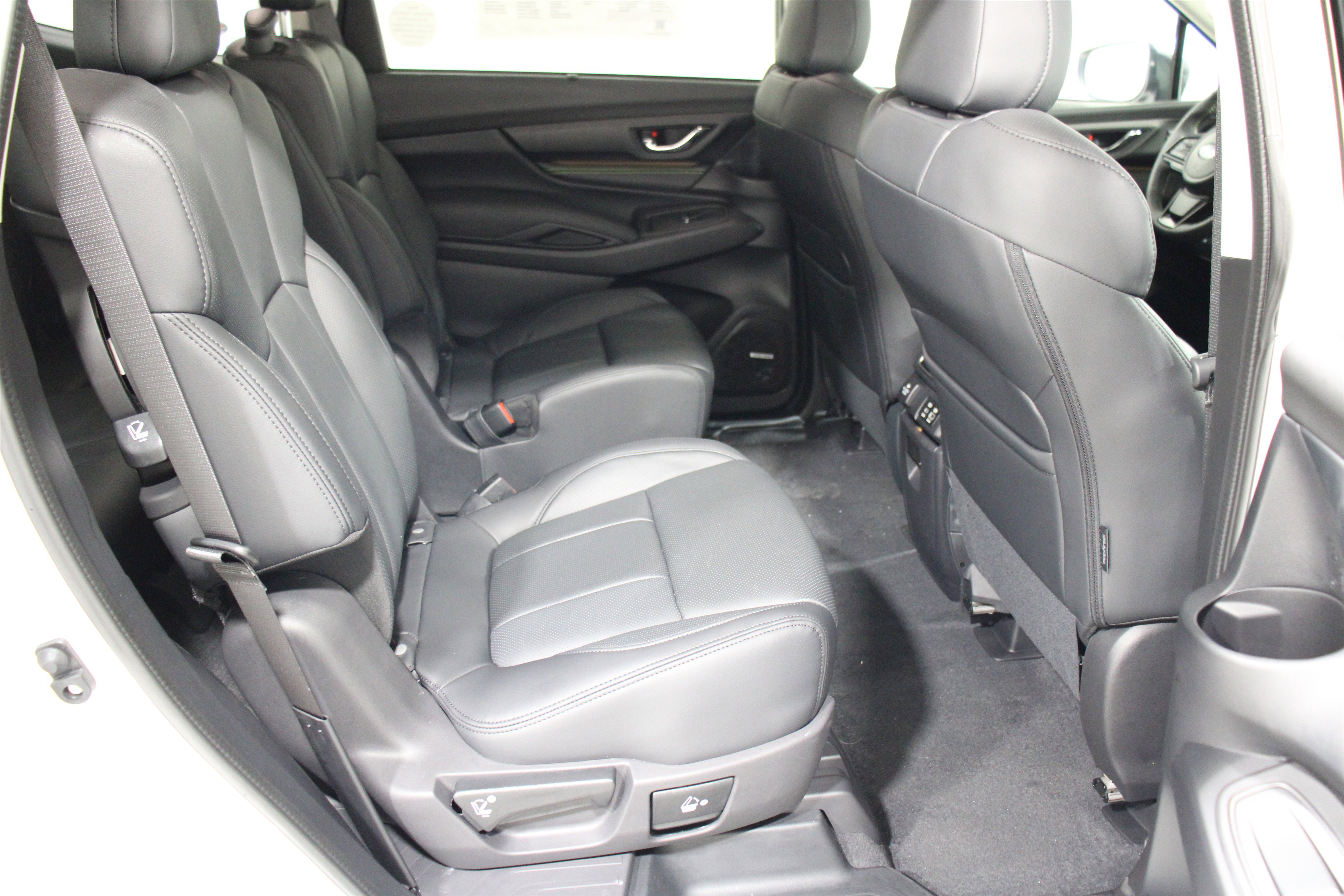 New 2025 Subaru Ascent Bronze Edition image 32