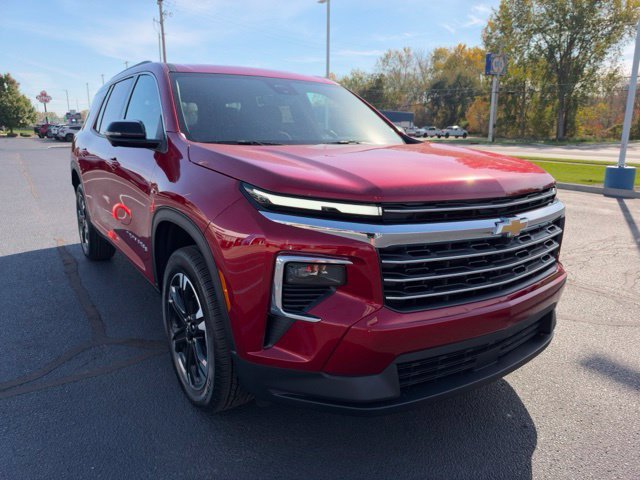 New 2027 Chevrolet Traverse LT w/ Driver Confidence Package AWD/4WD image 4