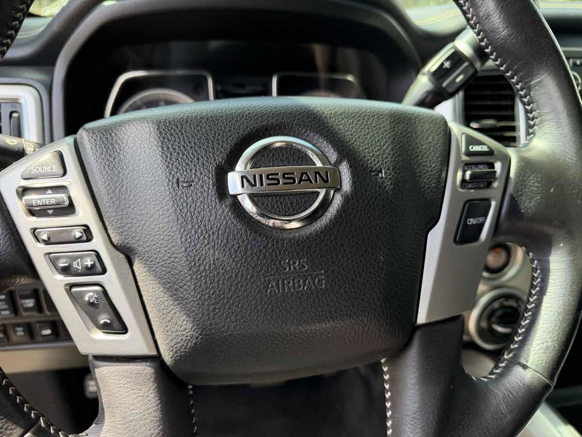 Used 2018 Nissan Titan PRO-4X w/ Pro-4x Utility Package AWD/4WD image 16