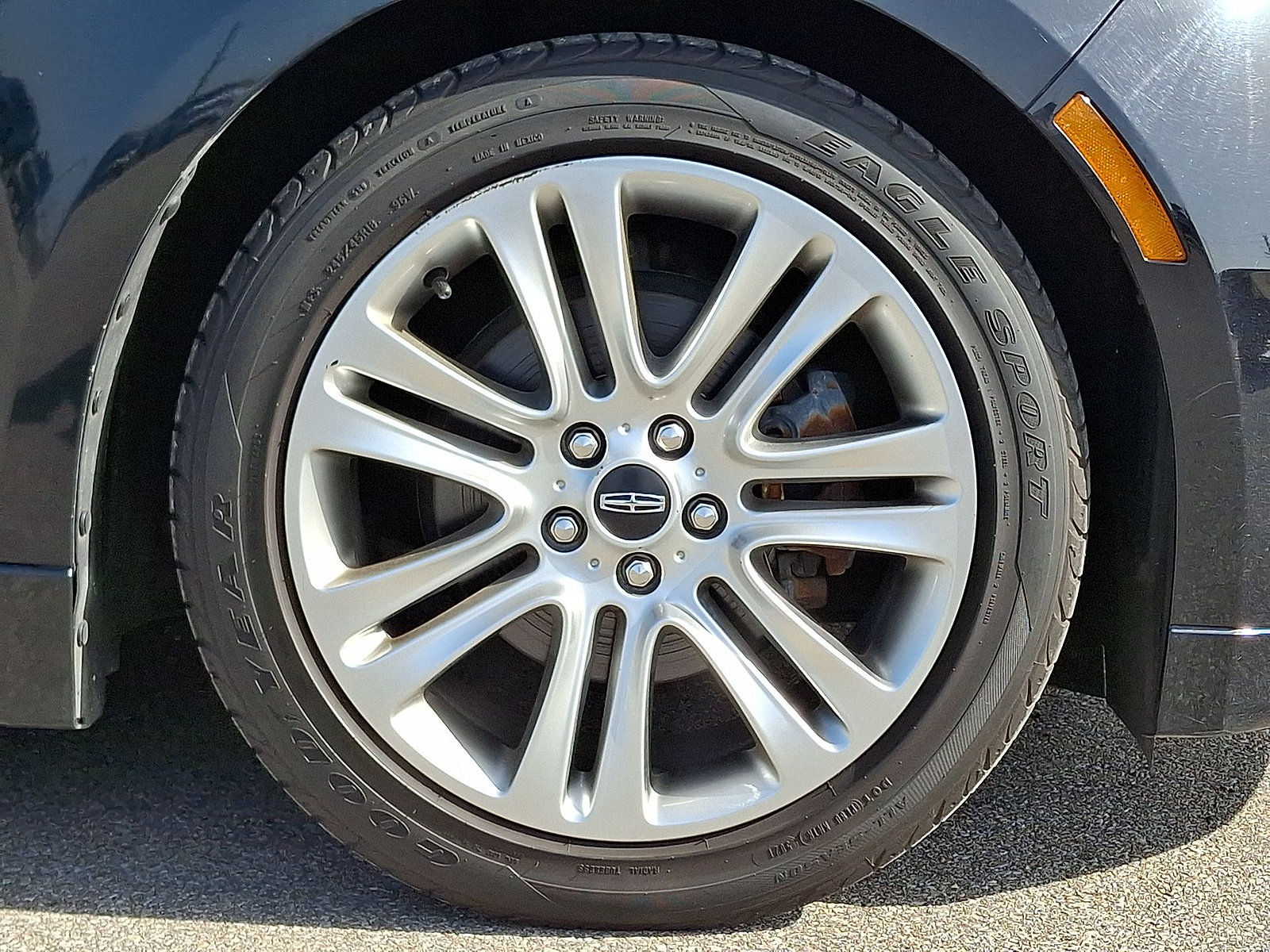 Used 2016 Lincoln MKZ Hybrid FWD image 26