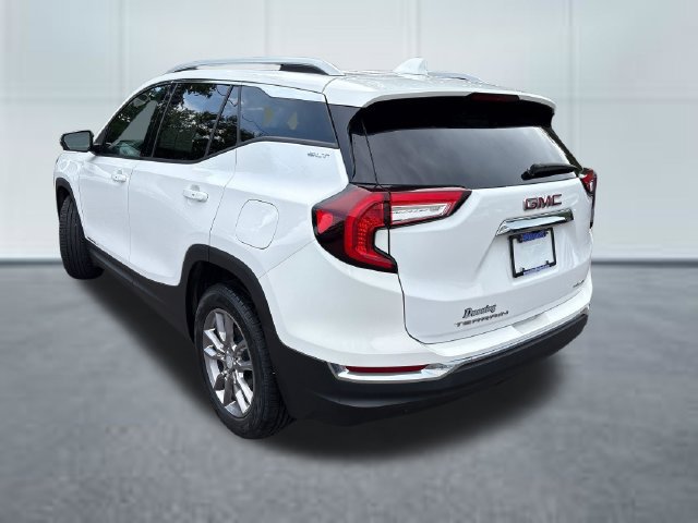Used 2022 GMC Terrain SLT w/ LPO, Floor Liner Package AWD/4WD image 2
