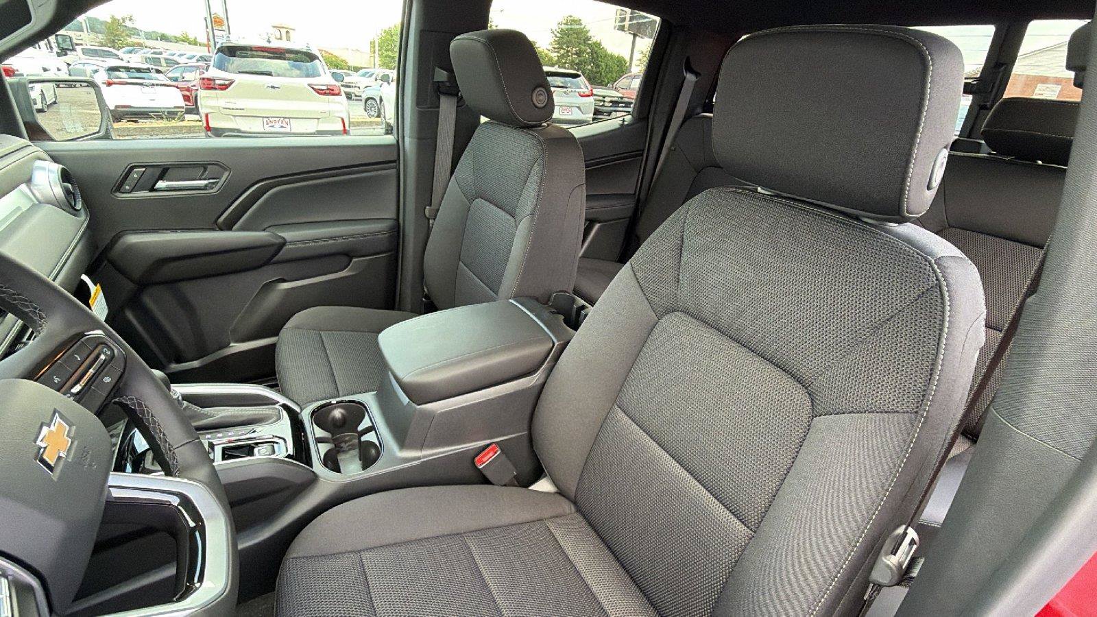 New 2026 Chevrolet Colorado LT w/ Advanced Trailering Package RWD image 4