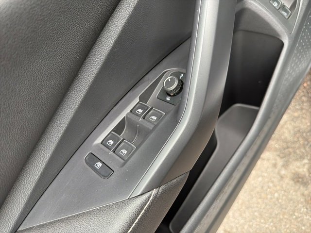 Used 2024 Volkswagen Jetta SE image 19