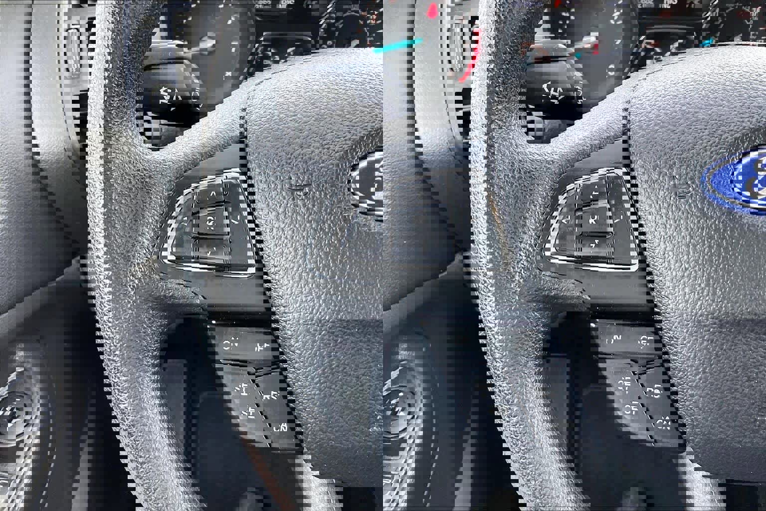 Used 2018 Ford Escape SE w/ SE Sync 3 Package image 24