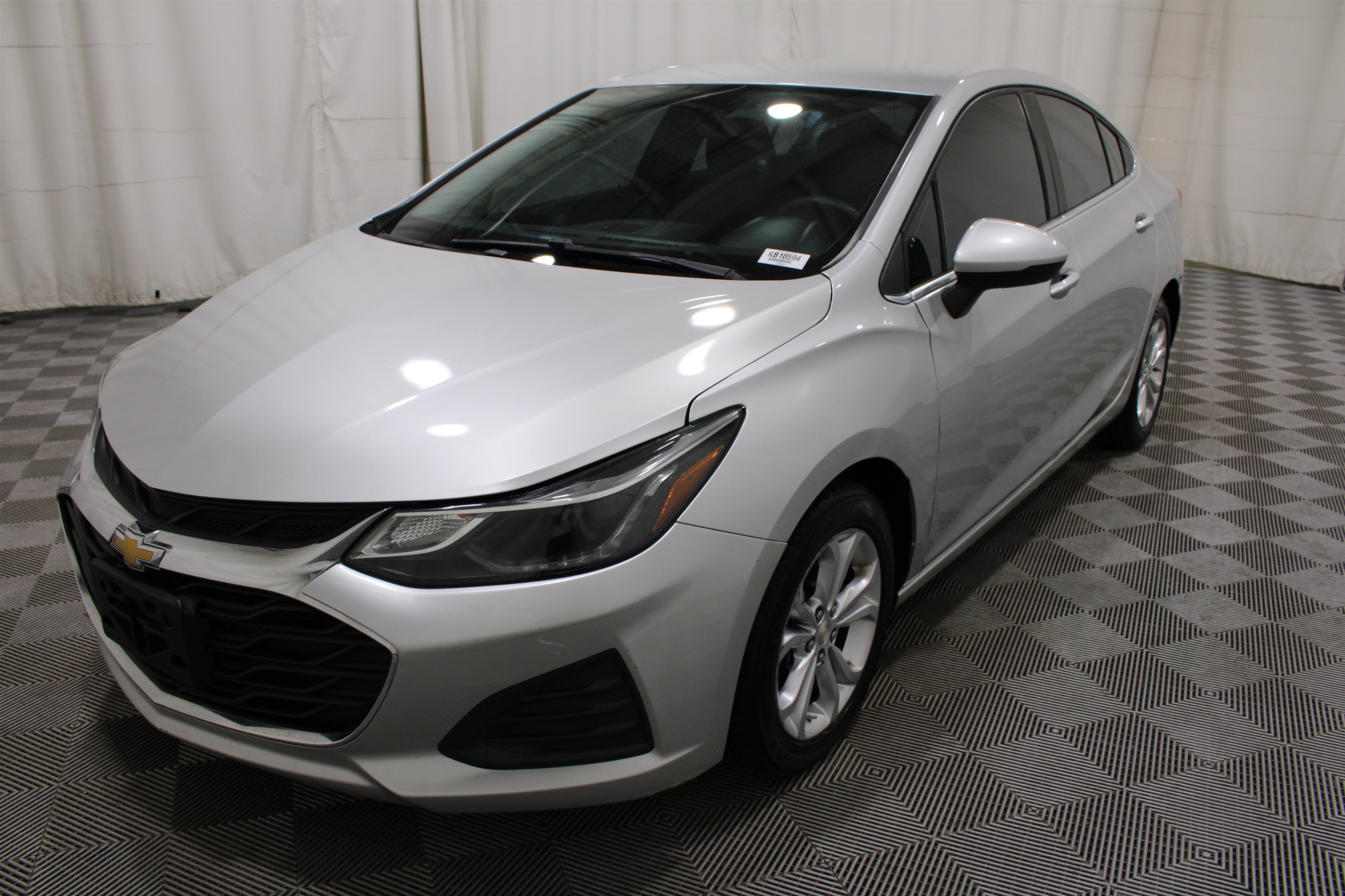 Used 2019 Chevrolet Cruze LT w/ Convenience Package FWD image 34
